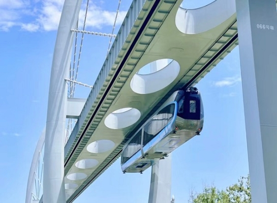 國內(nèi)首條空軌線路！采用方大軌道交通屏蔽門系統(tǒng)的武漢光谷觀光線正式開通運營